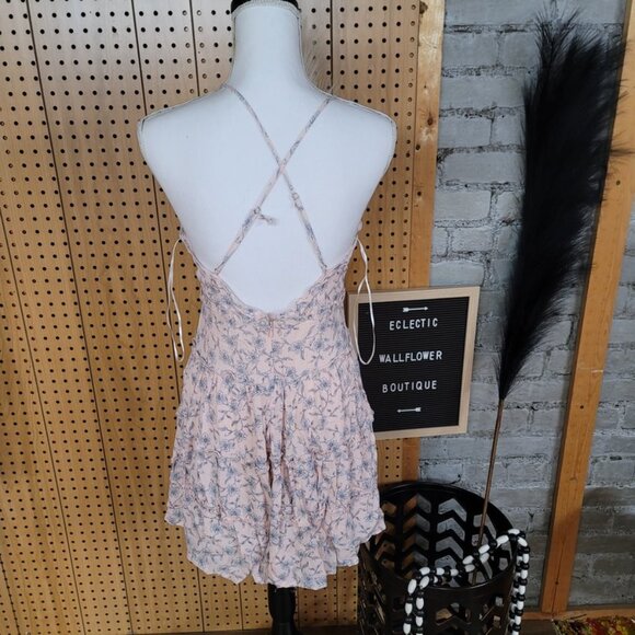 Love Tree Pink and Blue Floral Flowy dress - Picture 4 of 5